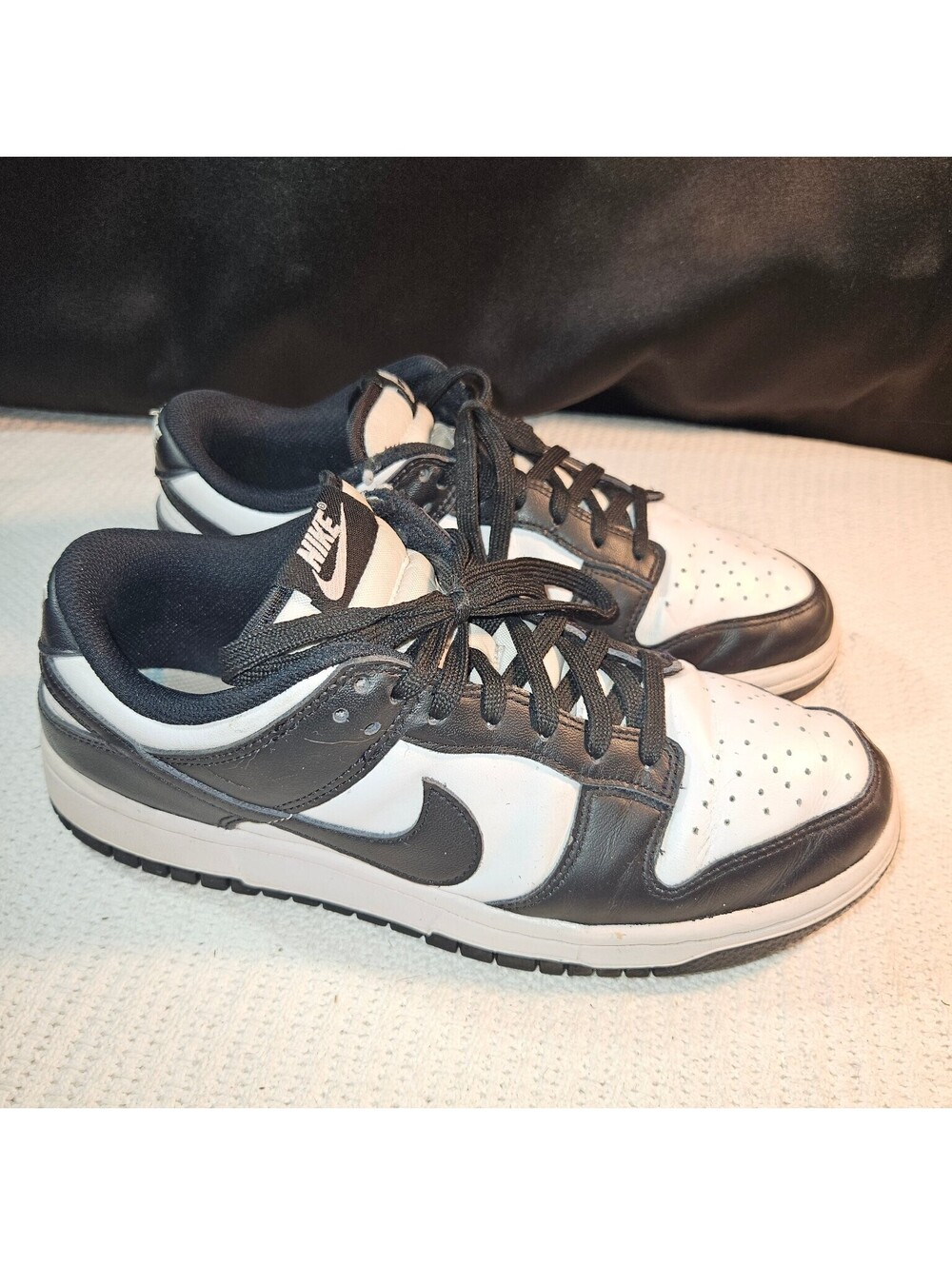 Nike Athletic Shoes Women's Black White US 9.5 Leather Dunk Low Retro